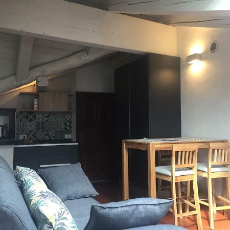 La Petite Maison De Julie Aosta Exteriör bild