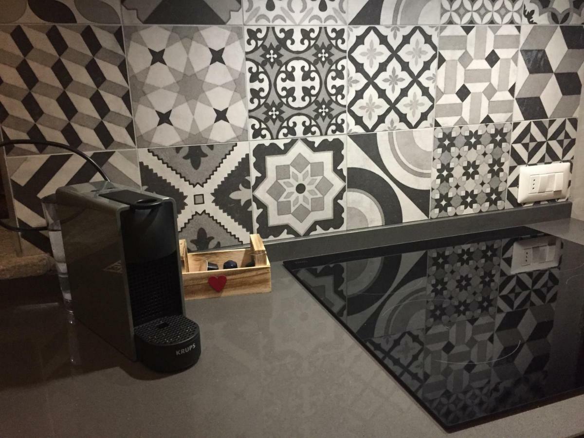 La Petite Maison De Julie Aosta Exteriör bild